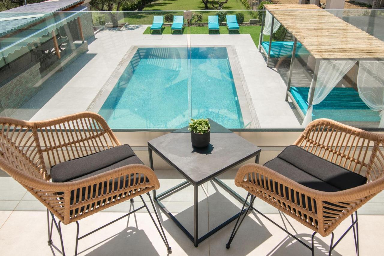 Antonia Villa - Luxurious Serenity With Private Pool, By Zantewize Kalipádhon Екстериор снимка