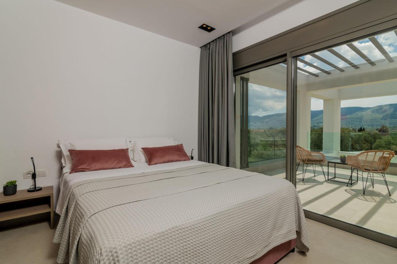 Antonia Villa - Luxurious Serenity With Private Pool, By Zantewize Kalipádhon Екстериор снимка