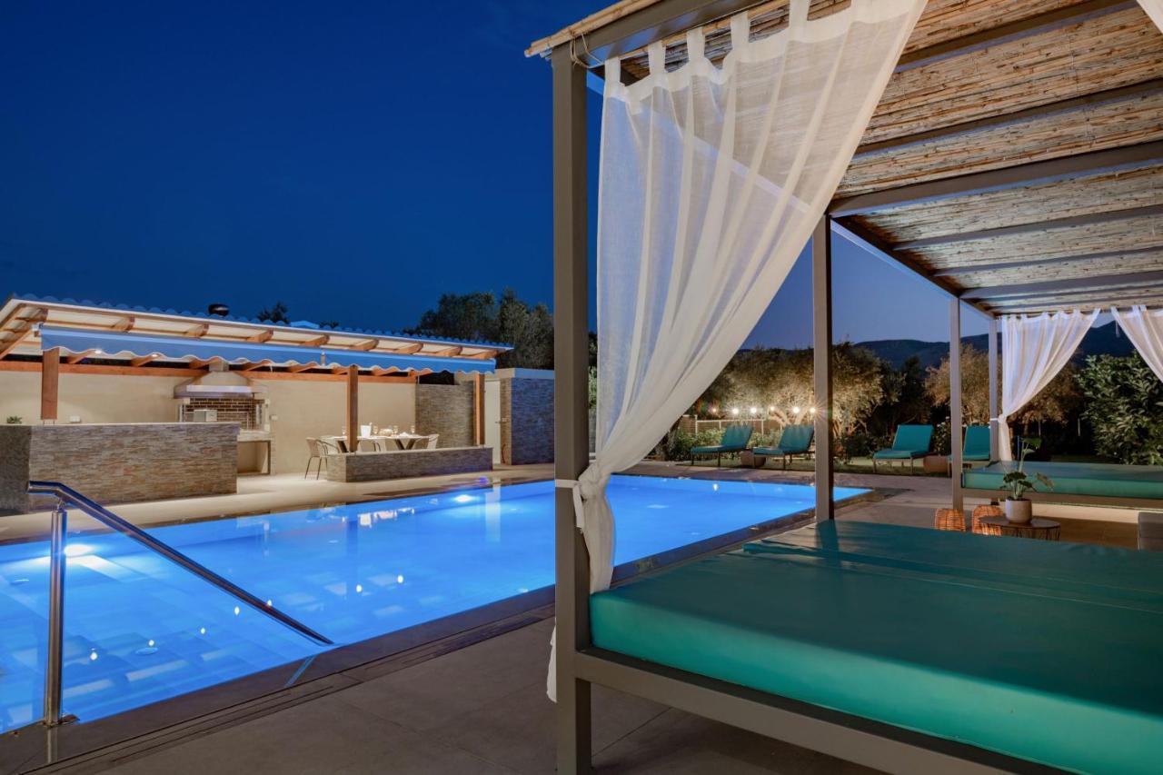 Antonia Villa - Luxurious Serenity With Private Pool, By Zantewize Kalipádhon Екстериор снимка