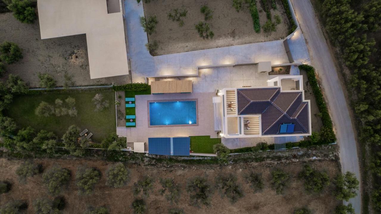 Antonia Villa - Luxurious Serenity With Private Pool, By Zantewize Kalipádhon Екстериор снимка